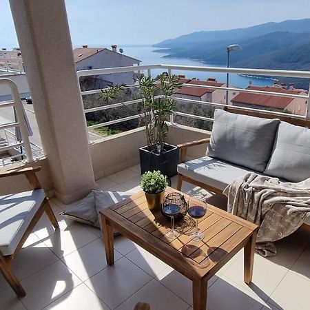 Apartment Cami -Stylish Apartment With A Beautiful Seaview Rabac Kültér fotó
