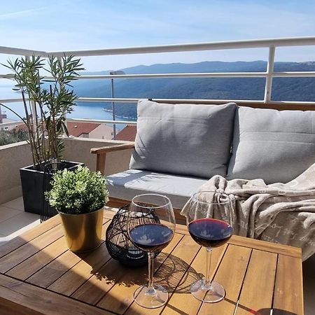 Apartment Cami -Stylish Apartment With A Beautiful Seaview Rabac Kültér fotó