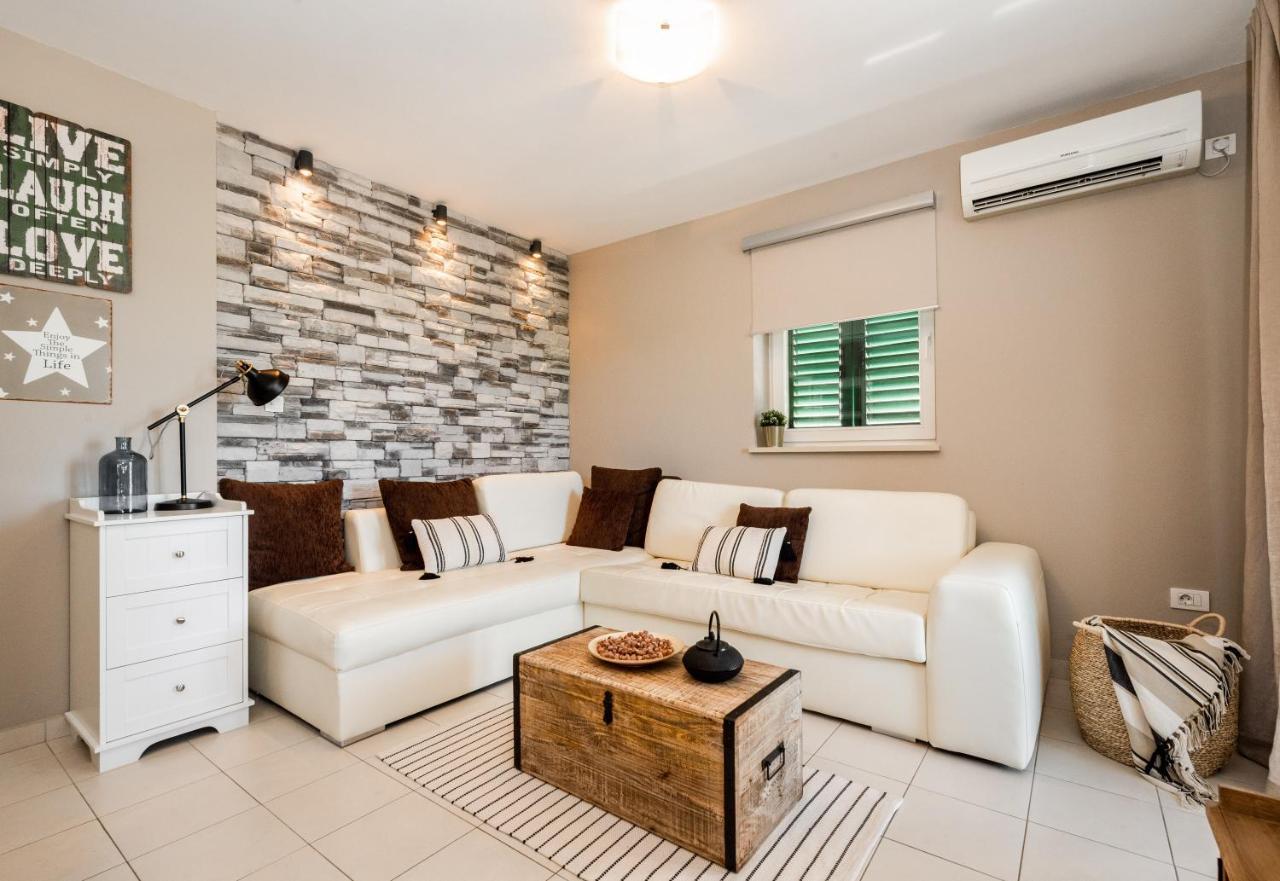 Apartment Cami -Stylish Apartment With A Beautiful Seaview Rabac Kültér fotó