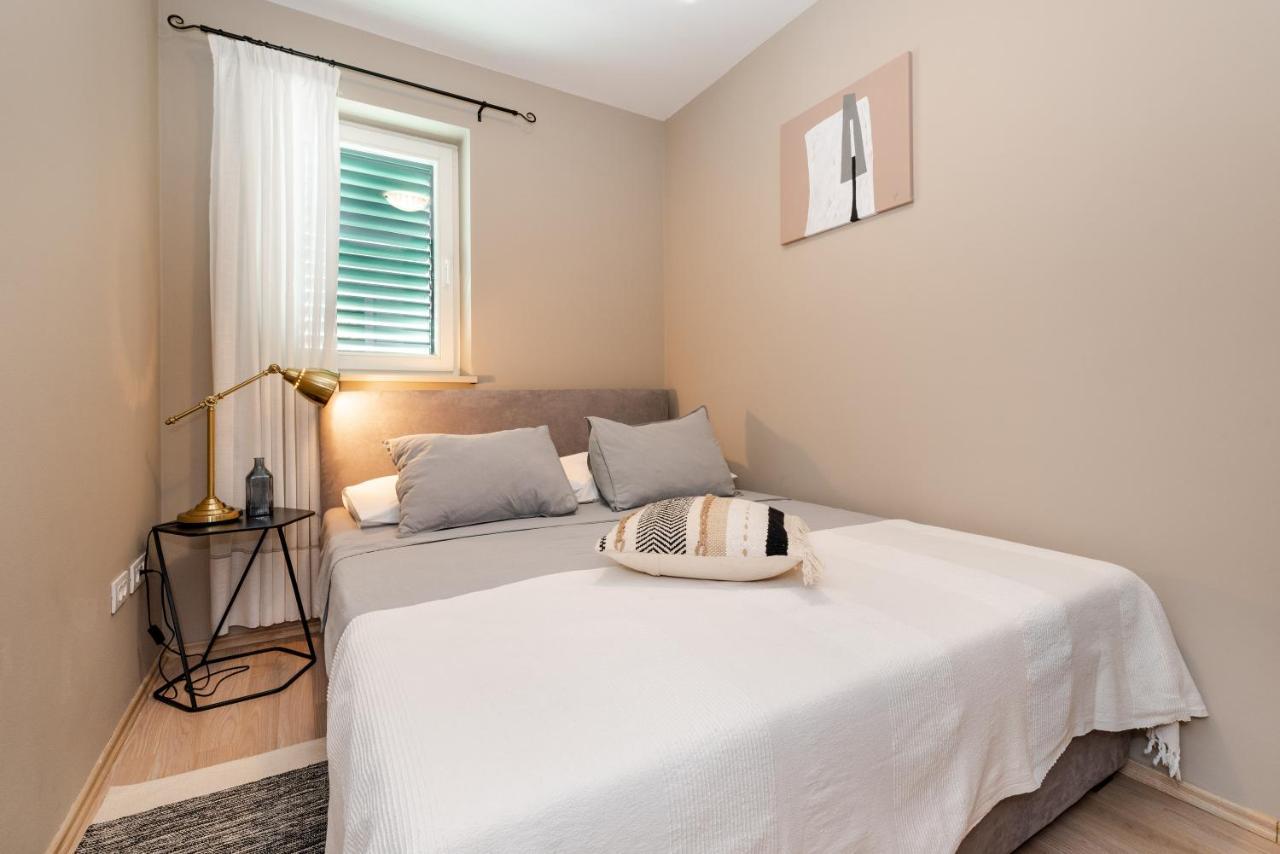 Apartment Cami -Stylish Apartment With A Beautiful Seaview Rabac Kültér fotó