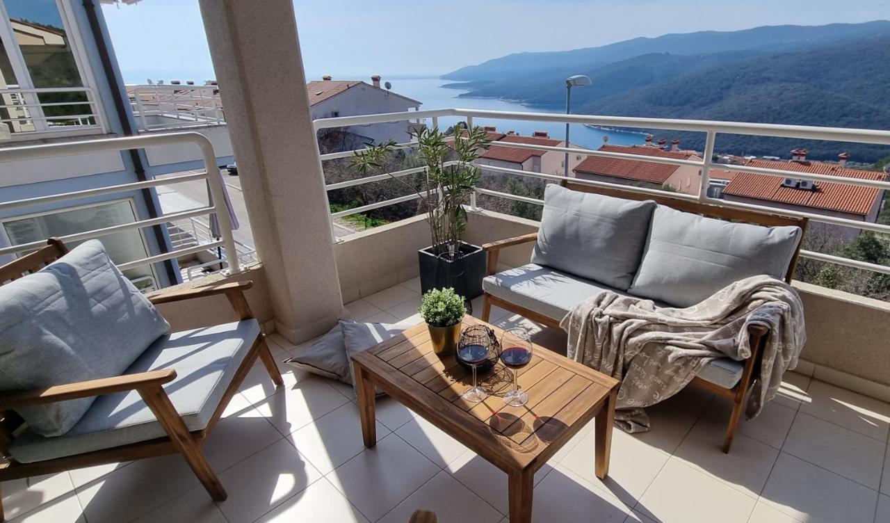 Apartment Cami -Stylish Apartment With A Beautiful Seaview Rabac Kültér fotó