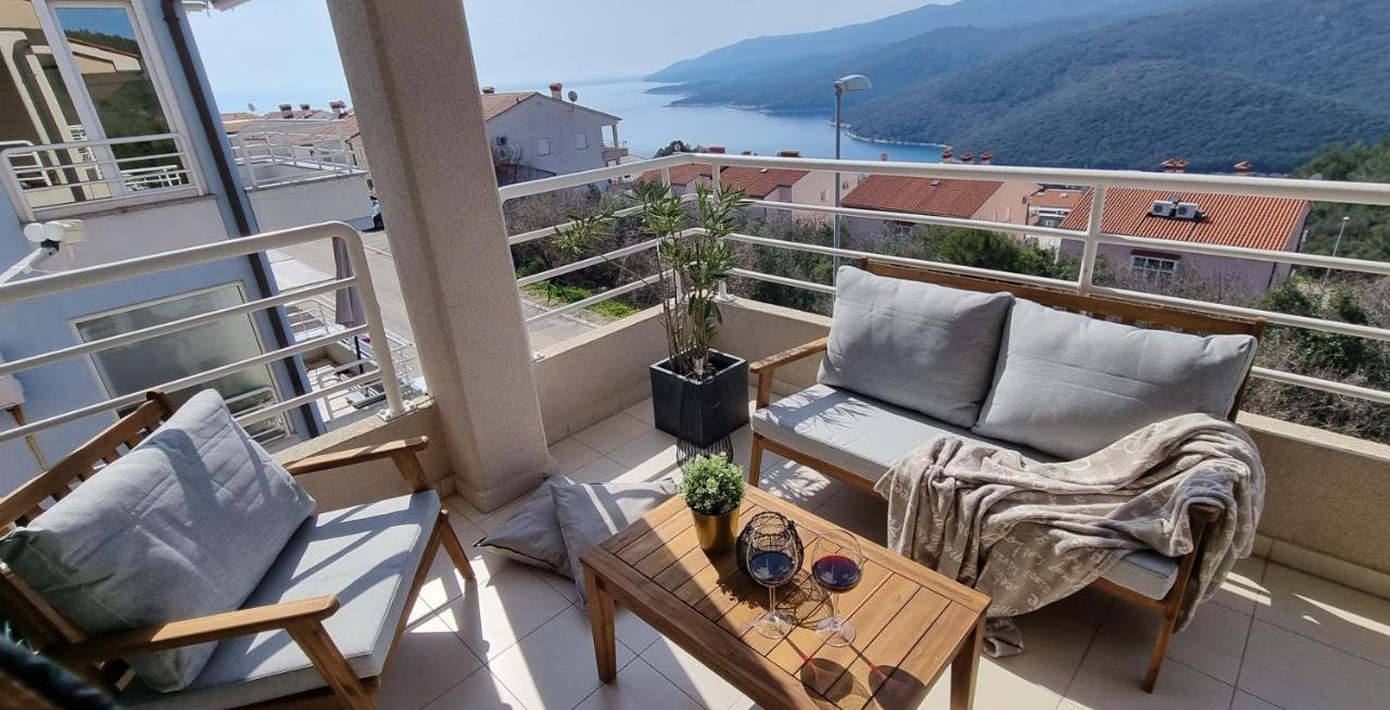 Apartment Cami -Stylish Apartment With A Beautiful Seaview Rabac Kültér fotó